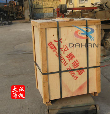 拍擊式標(biāo)準(zhǔn)振篩機(jī) 拍擊式標(biāo)準(zhǔn)振篩機(jī)