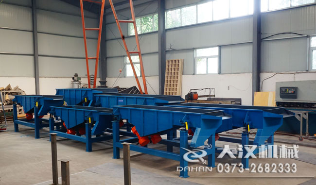 污水除雜直線振動(dòng)篩 污水除雜直線振動(dòng)篩