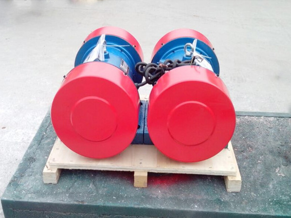 直線振動(dòng)篩電機(jī) 直線振動(dòng)篩電機(jī)