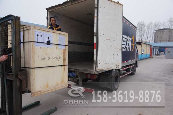 不銹鋼振動(dòng)篩發(fā)貨 不銹鋼振動(dòng)篩發(fā)貨