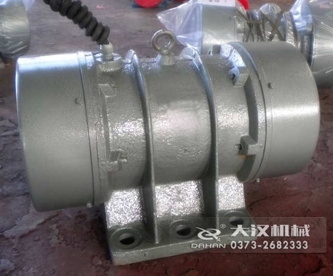 VB振動電機(jī)是靠偏心塊的振動而造成的，振動源所以偏心塊的角度和大小是比較重要的。
